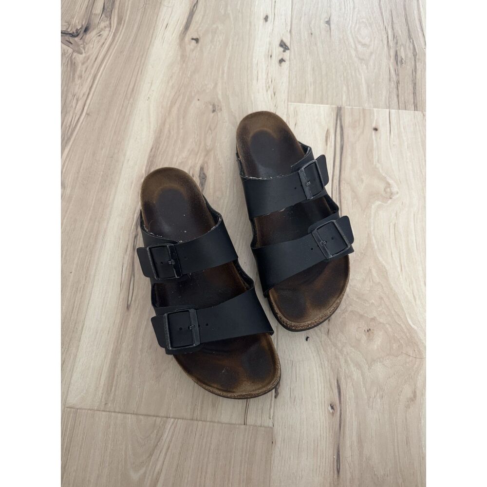 Worn Black Birkenstock Arizona, size 41 (women's 7-9)